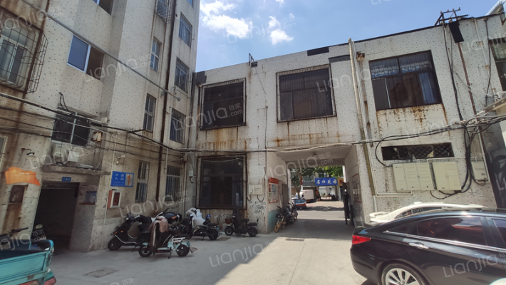 中建八局外景图