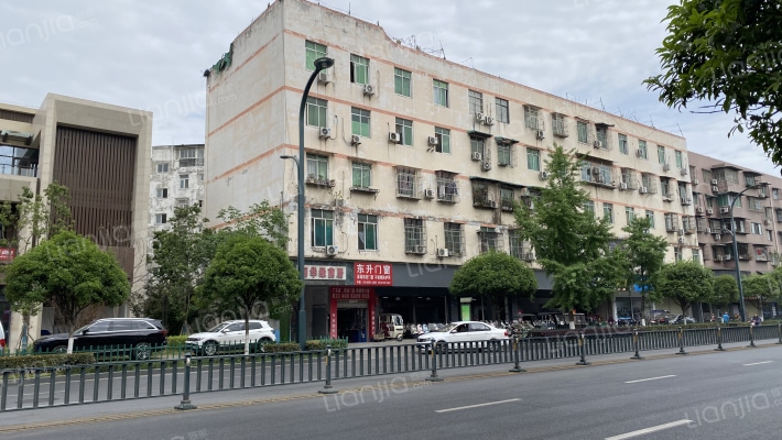 丽华绿荫居外景图