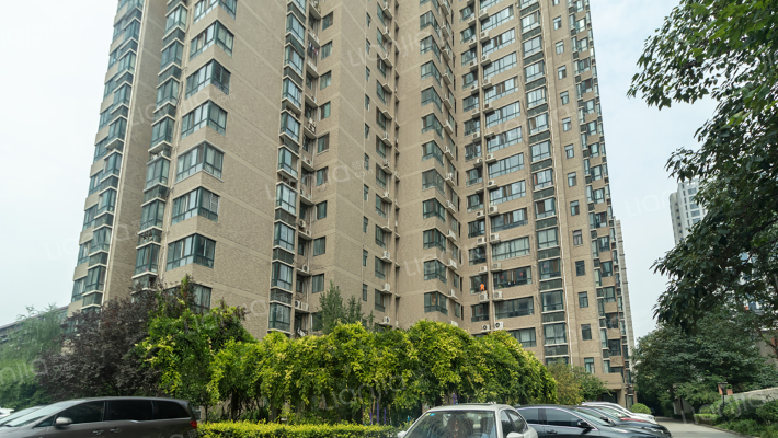 阳光嘉庭外景图