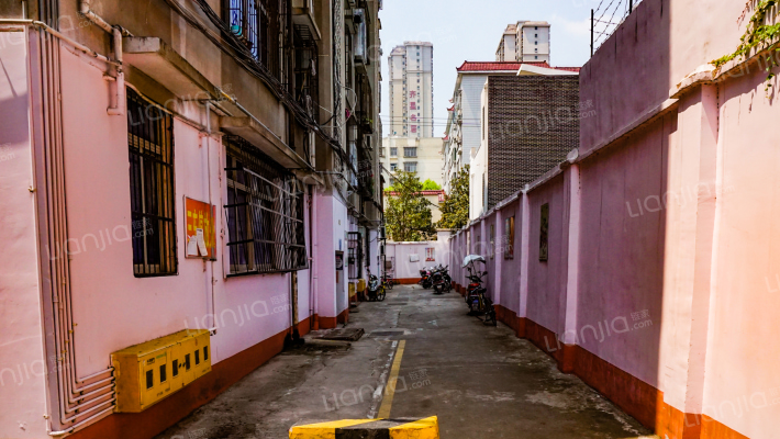 特科小区外景图