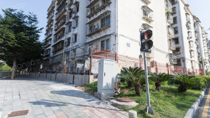 洪文三里外景图