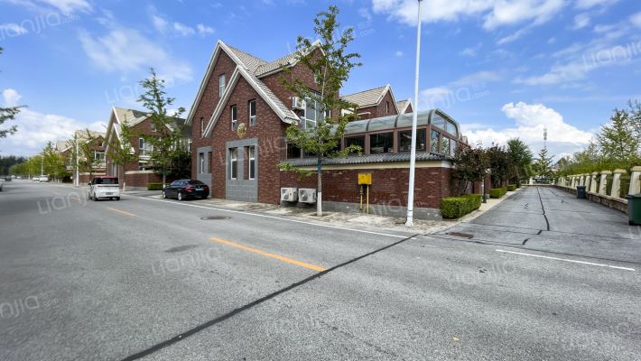 林城万人温泉小镇三期别墅外景图