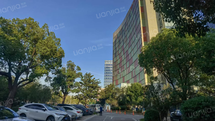 采莲大厦外景图