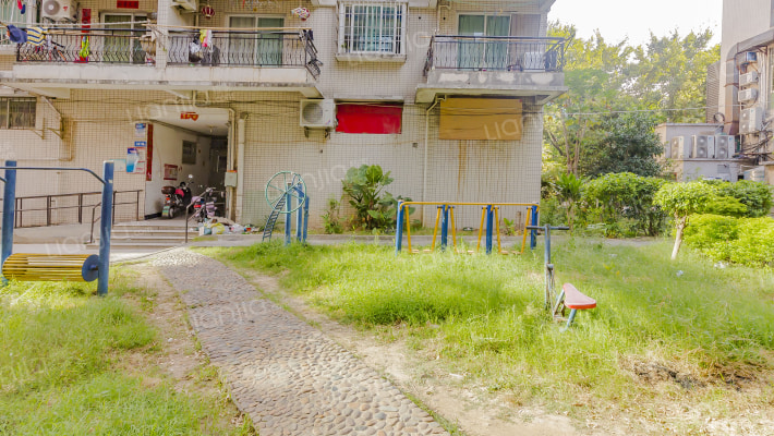 华丹公寓外景图