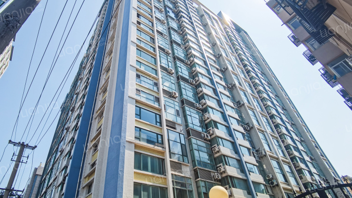 长征左邻右舍东区外景图