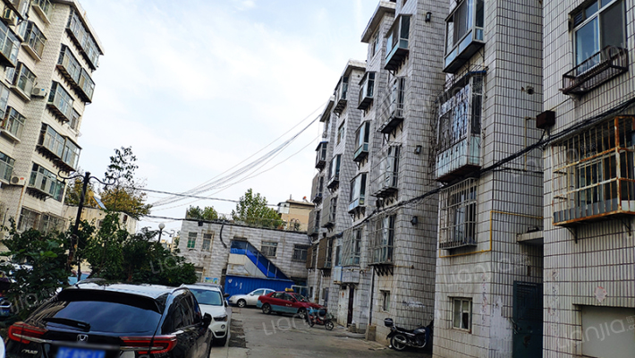 南华街住宅楼外景图