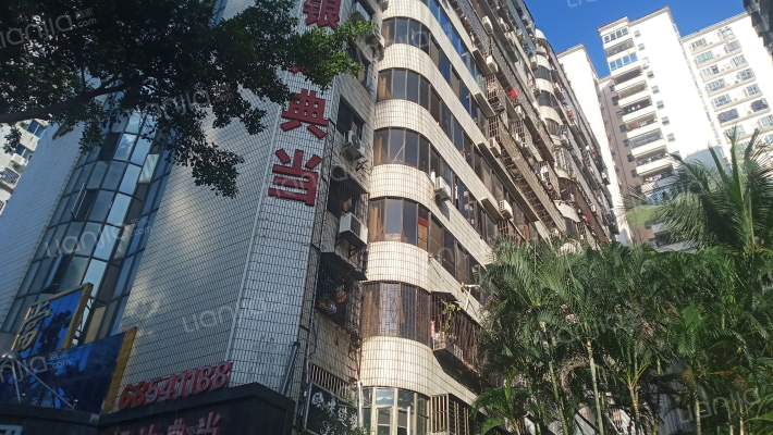 椰城大厦外景图