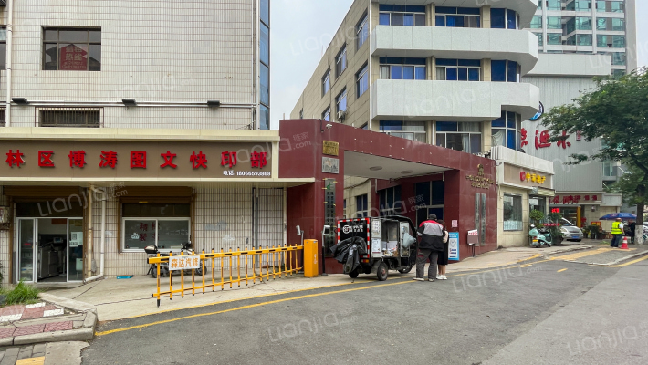 陕铁集团家属院外景图