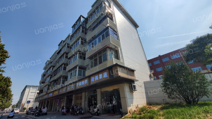 挂面厂宿舍外景图