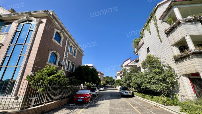 东河花园外景图