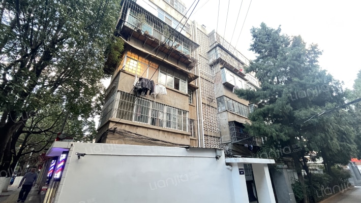 昆明云都木材家具厂职工宿舍外景图