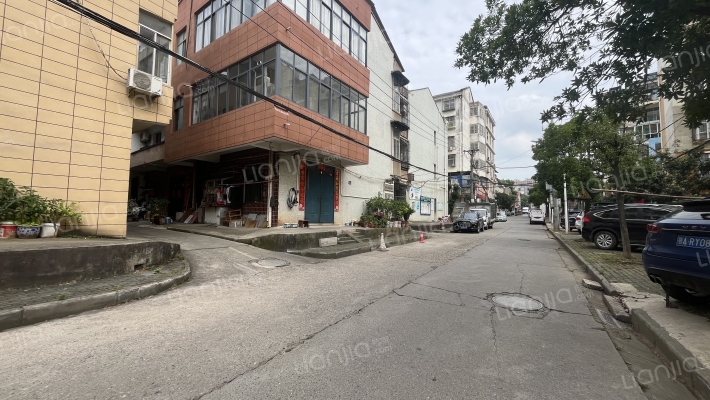 青鸽二巷外景图