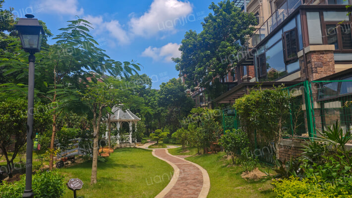 中房翡翠湾（别墅）外景图