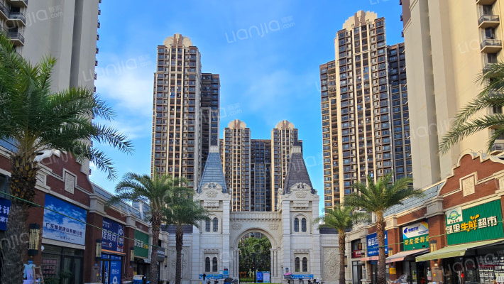 卓越蔚蓝岸外景图