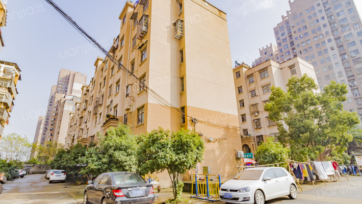 康居小区外景图