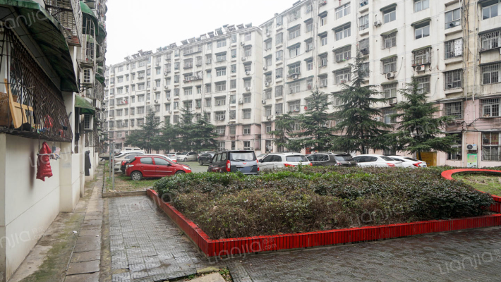 湖滨花园外景图