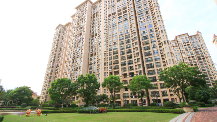 中南世纪锦城1期外景图