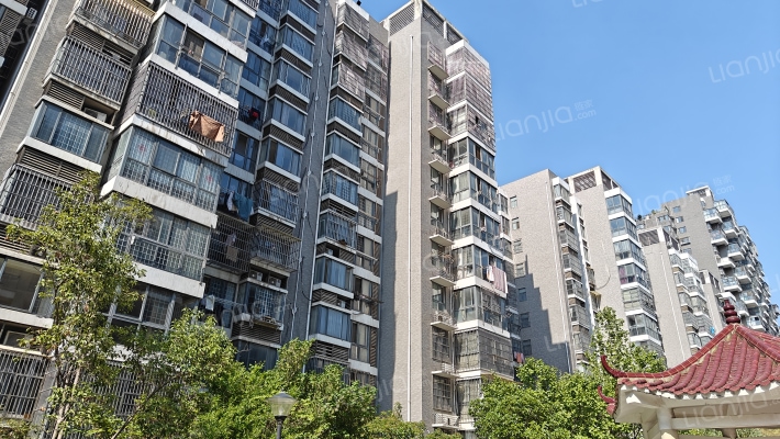 天山绿洲三期A区外景图