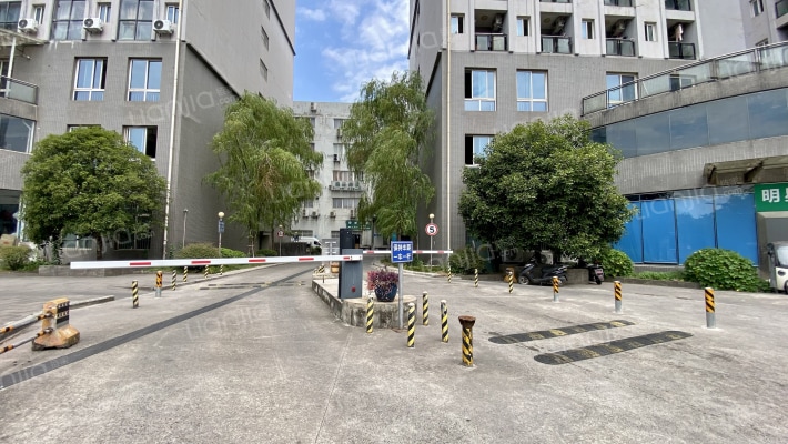 美成公寓外景图