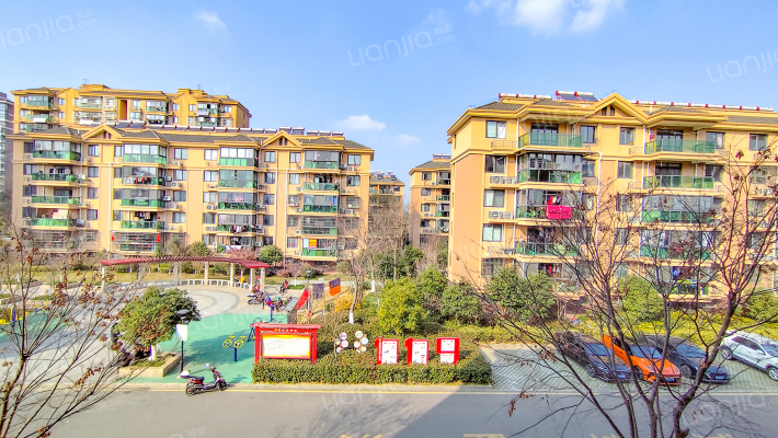 润达广场外景图