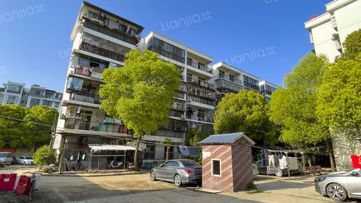 铁路公寓外景图