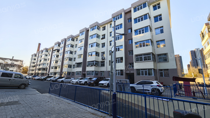 电池厂宿舍外景图