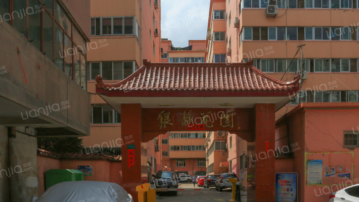 银静花园外景图