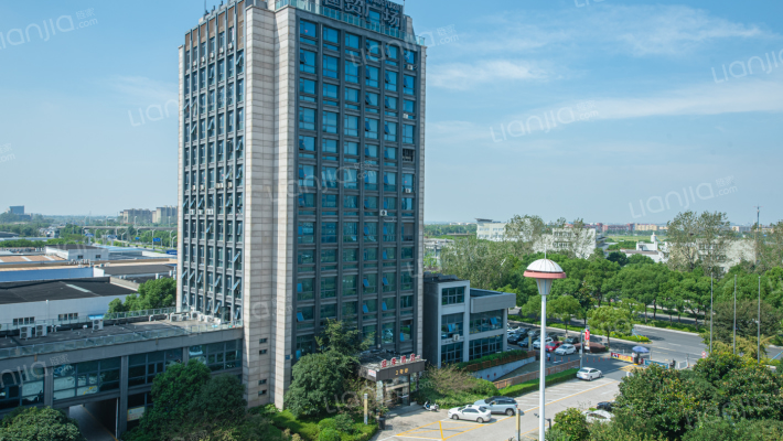 华天国贸广场外景图