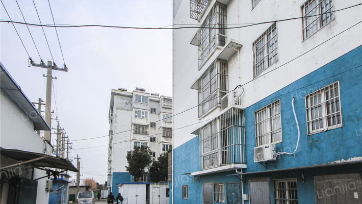 凤凰山庄外景图