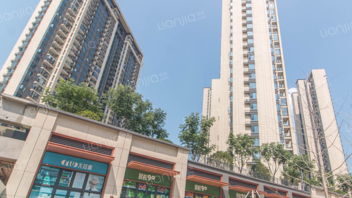 车都春台里外景图