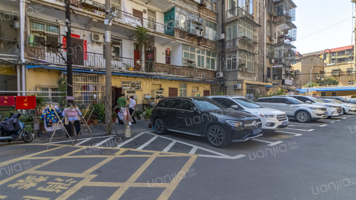 焦家台供销社外景图