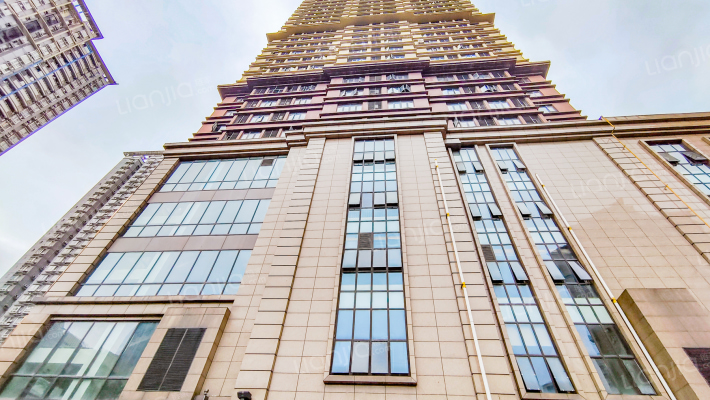 恒大都市广场外景图