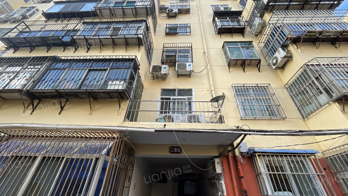 矿务局家属院外景图