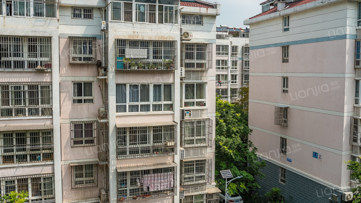 香山庭院外景图