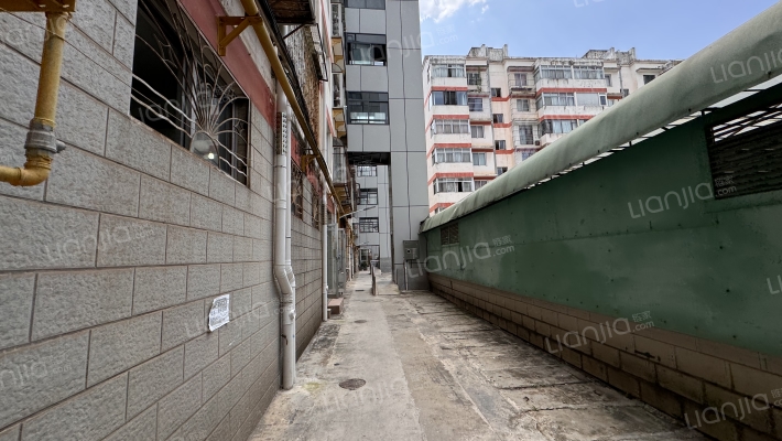 登华街烟厂宿舍外景图