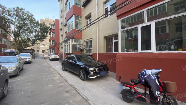 中心医院宿舍外景图