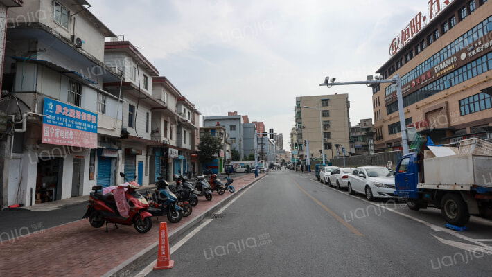 知源商住楼外景图