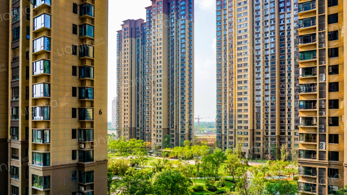 绿地中央广场香庭公馆外景图