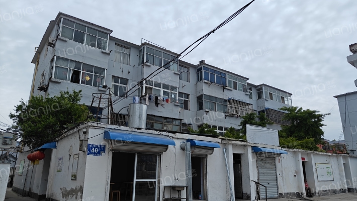 港务管理宿舍外景图