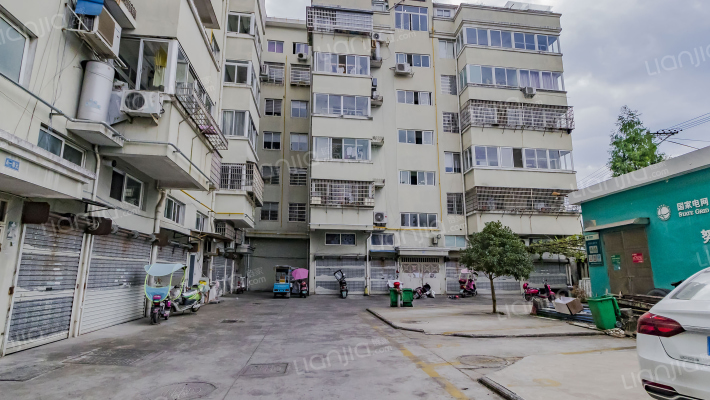 上岸小区外景图