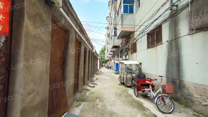 蚕业公司家属院外景图