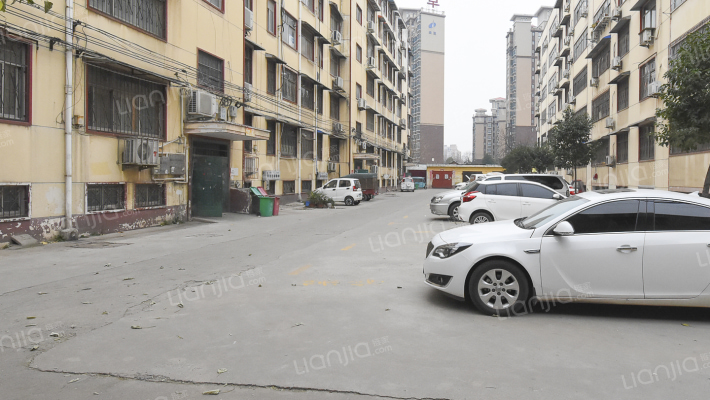 物资贸易中心家属院外景图