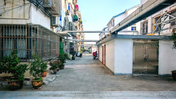 洛社商城8号楼外景图