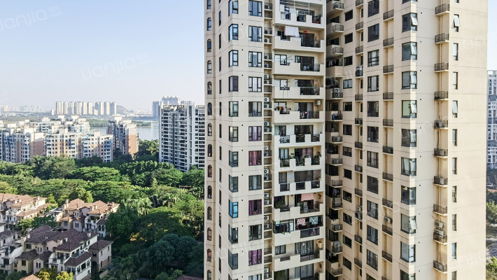 万科兰乔圣菲外景图