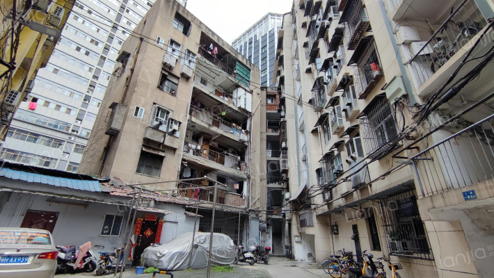 搪瓷针织小区外景图