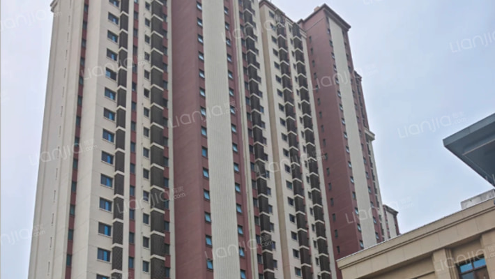 衙府居园外景图