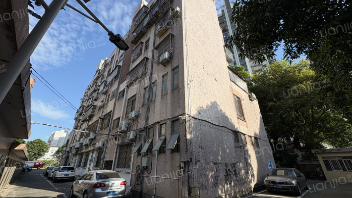 水保站办公住宅楼外景图