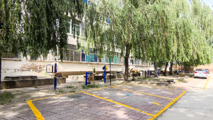 旅游学校家属院外景图