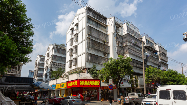 中心路综合楼一期外景图