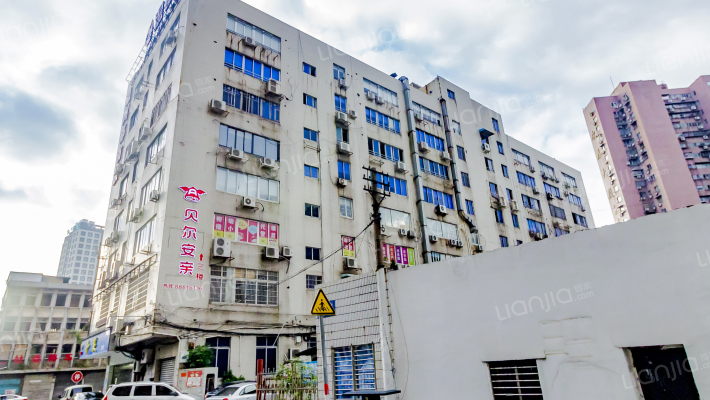 保丰大楼外景图